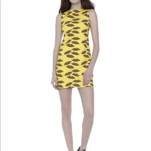 Yellow Alice Olivia Lips Print A-line Shift Dress